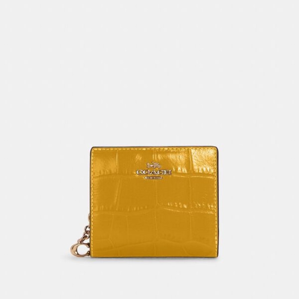 NWT Coach Leather Croc Embossed Snap Wallet